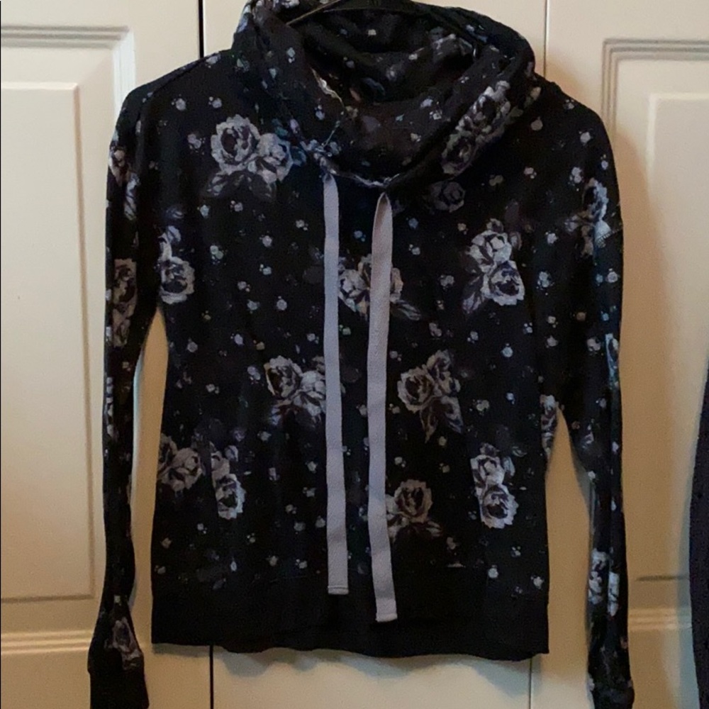 Black and Grey Rose Pattern Sweater